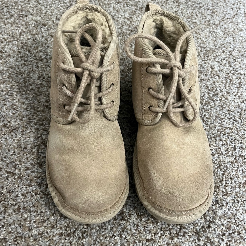 Big kids neumel Uggs